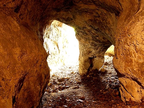 (c) Thierry LE ROUX - Site Web Cavernes en Saintonge.